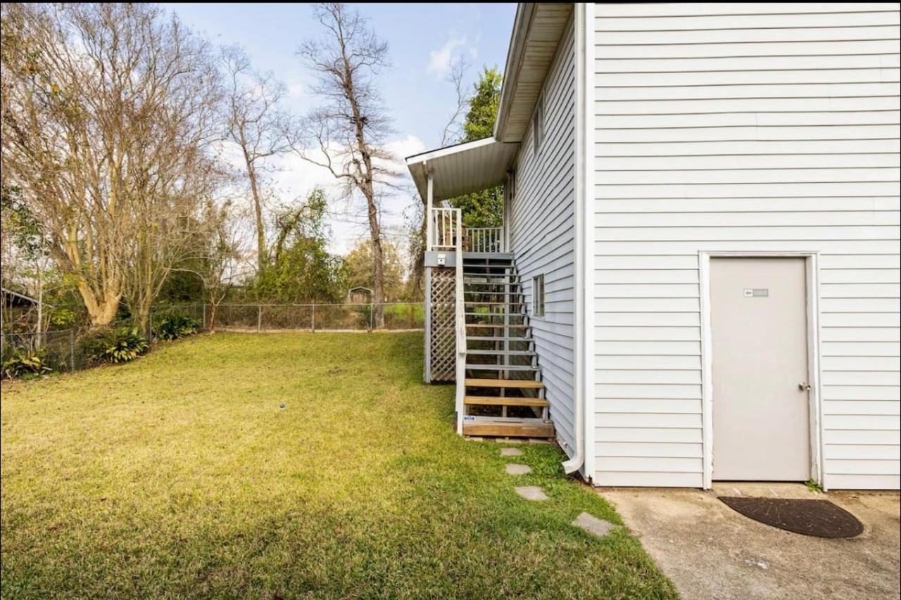 Little Piece Of The Farm Apartment บาตันรูช ภายนอก รูปภาพ